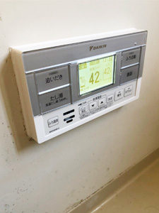 滋賀県長浜市N様邸にて三菱 SRT-HP37W2からダイキン EQ37UFVへエコキュートの交換を行いました。