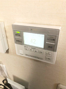 兵庫県西宮市O様邸にて三菱 SRT-HP37WZ2からダイキン EQ46UFTVHへエコキュートの交換を行いました。